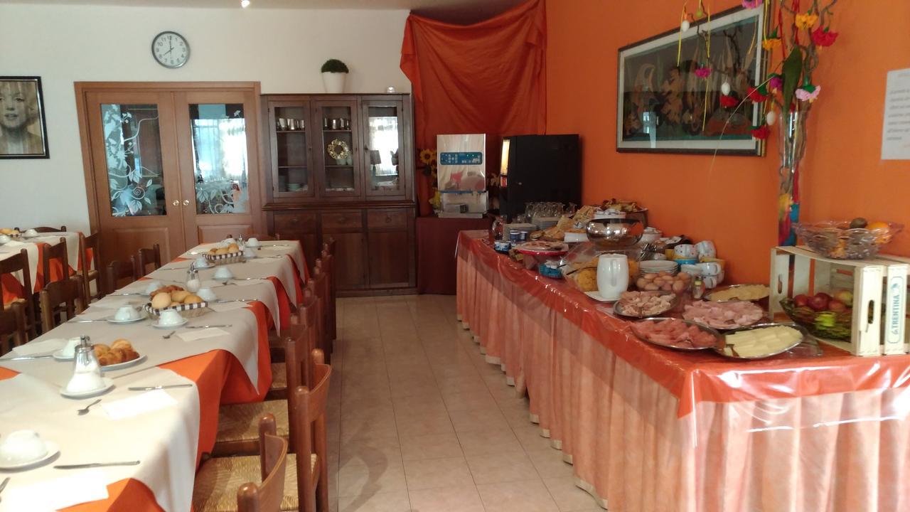 Hotel Rex ليدو دي يسولو المظهر الخارجي الصورة